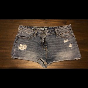 Gap “Sexy Boyfriend” Jean Short